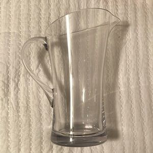 Used Duraclear pitcher.